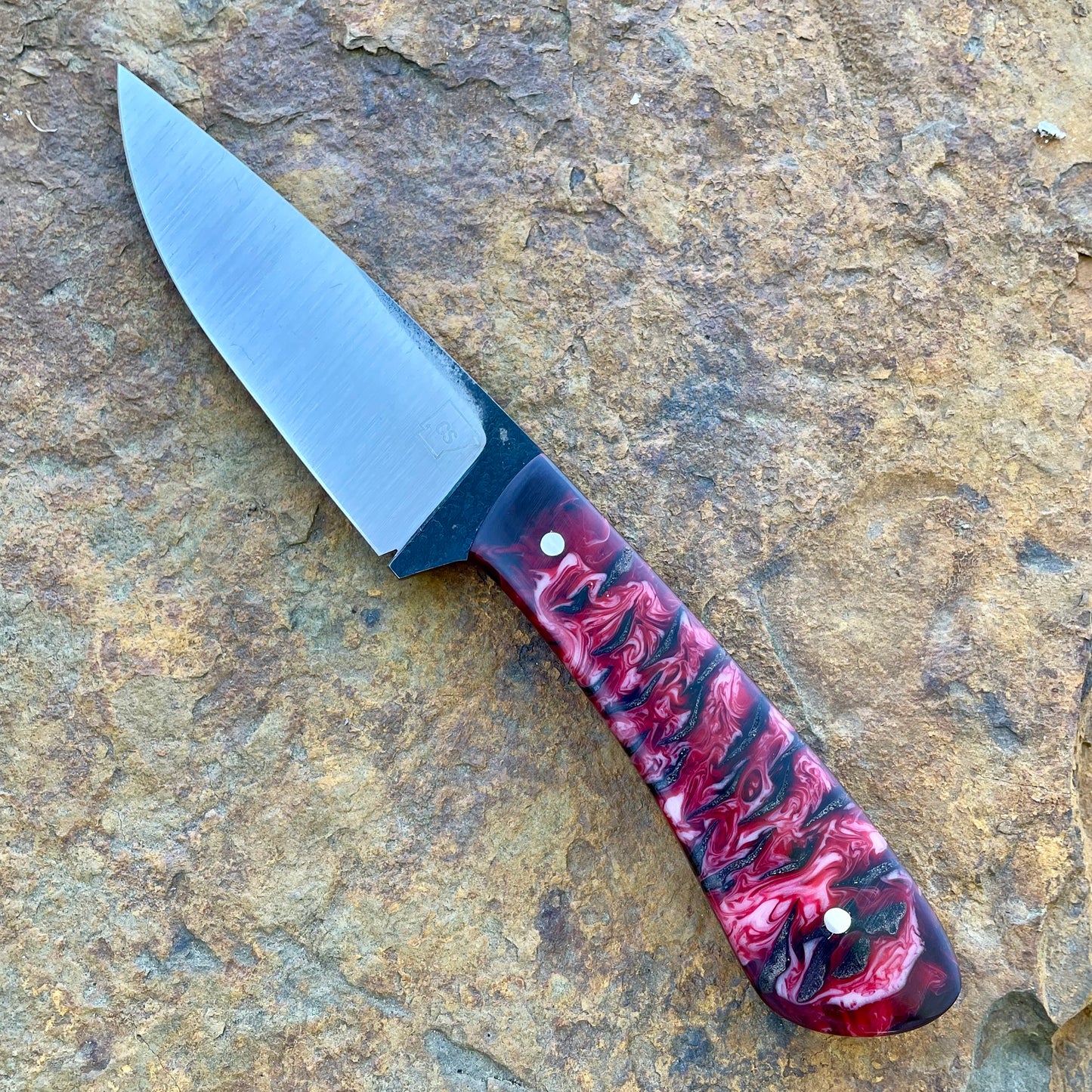 Hunter in 1080 w/ Pine Cone & Red Resin