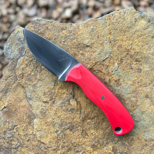 Gentleman in 1075 with Red G10