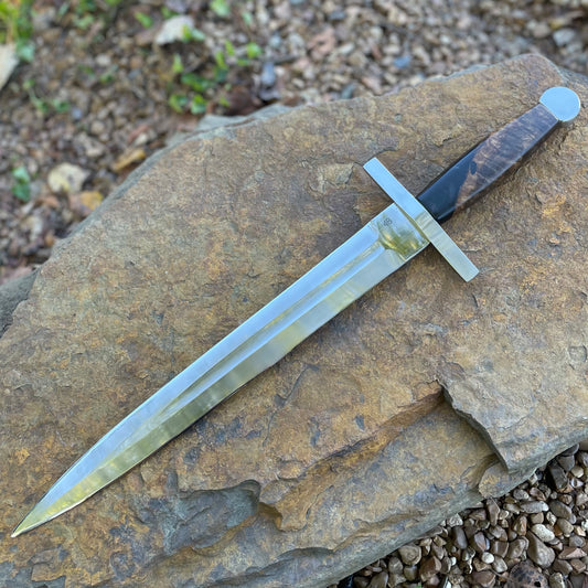 Dagger in 1095 w/ Walnut in Black Resin