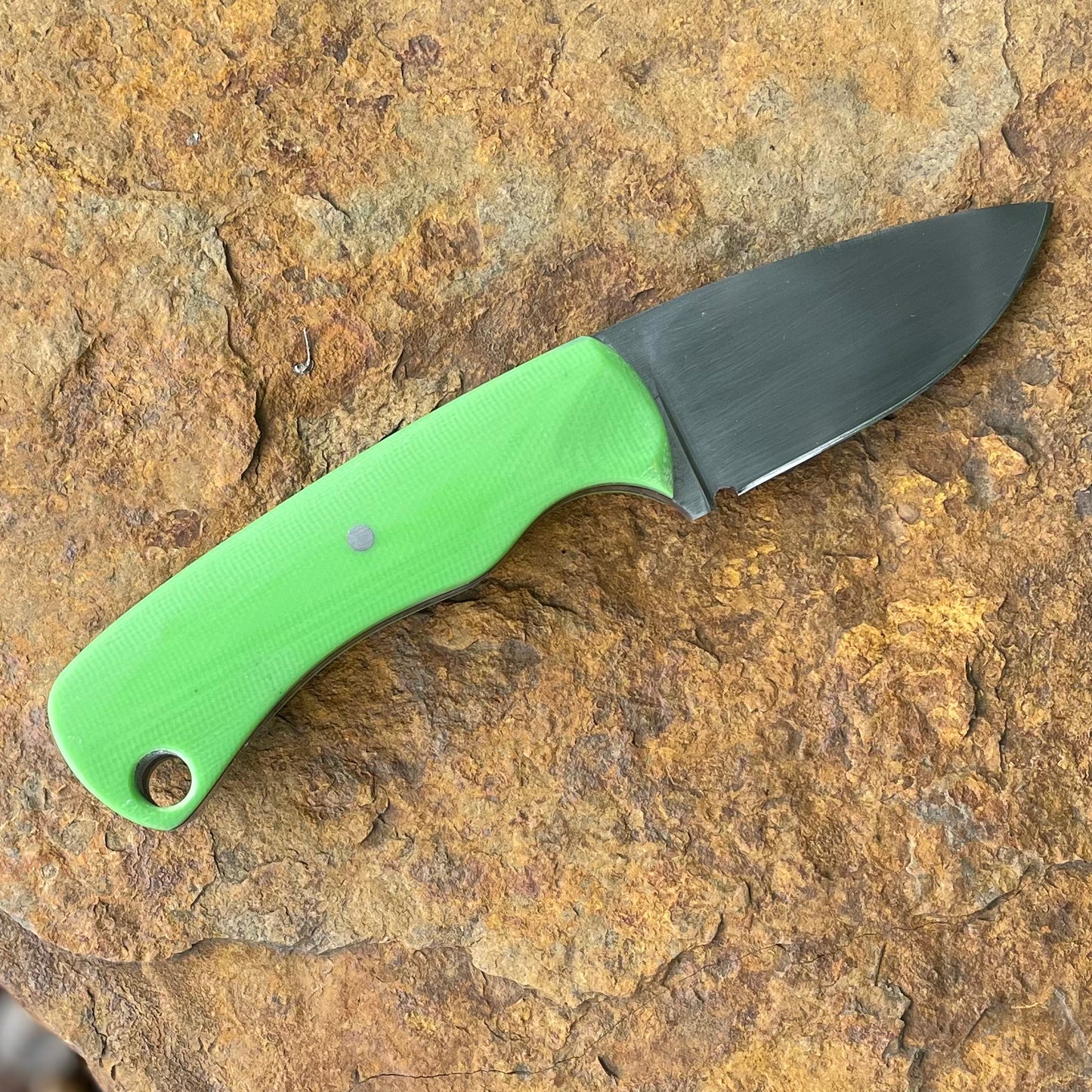 Gentleman in 1075 with Green G10